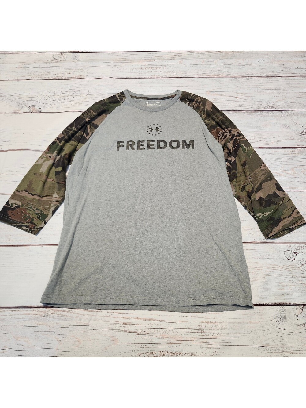 Under Armour Freedom Camouflage Sleeve Long Sleeve Shirt Size Large